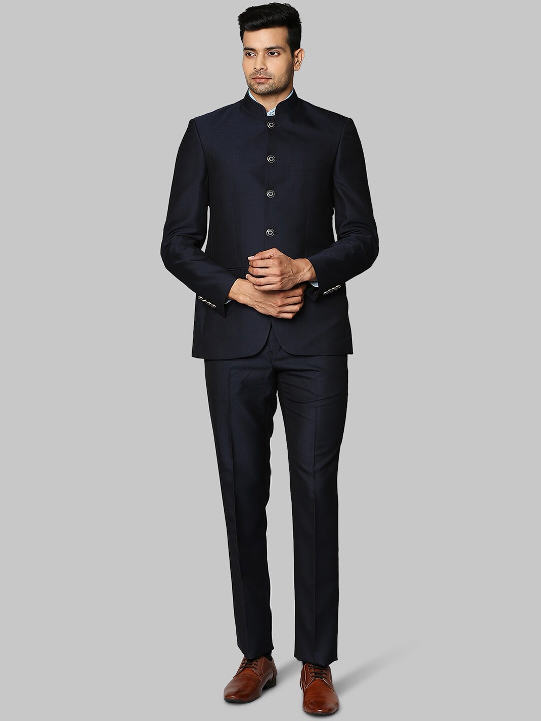

Raymond Men Blue Solid Regular Fit Single-Breasted 2-Piece Suit