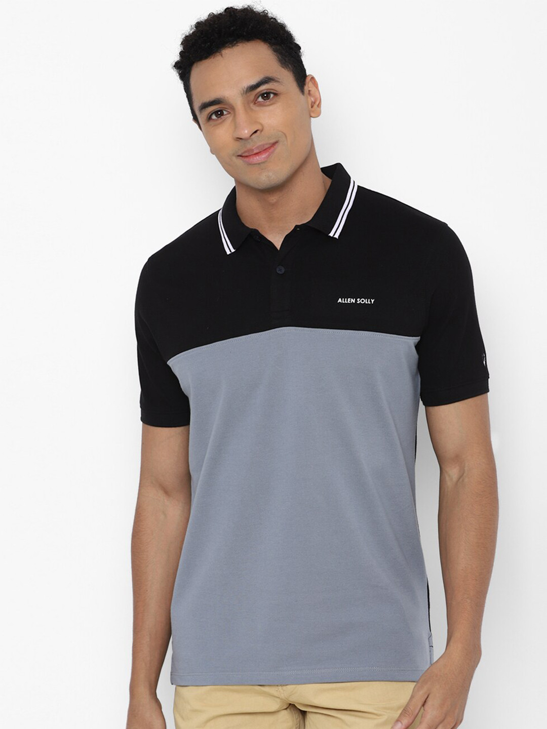 

Allen Solly Men Black Colourblocked Polo Collar Pockets T-shirt