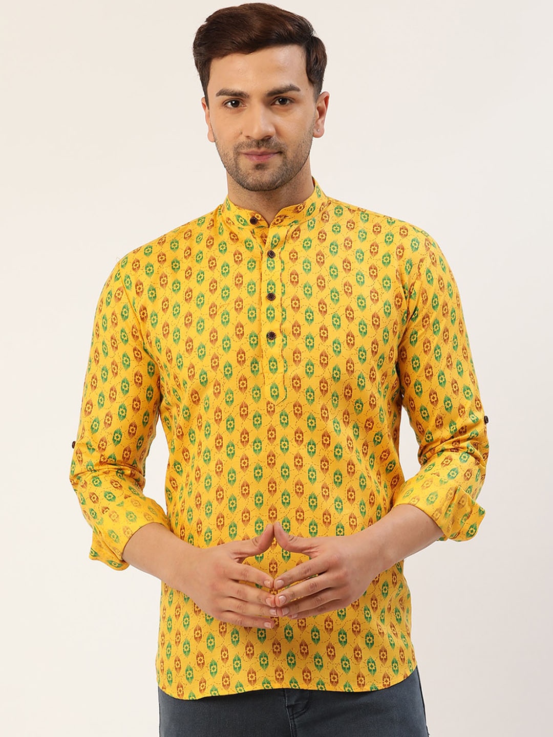 

Jompers Men Mustard Yellow Geometric Yoke Design Flared Sleeves Mirror Work Kurta