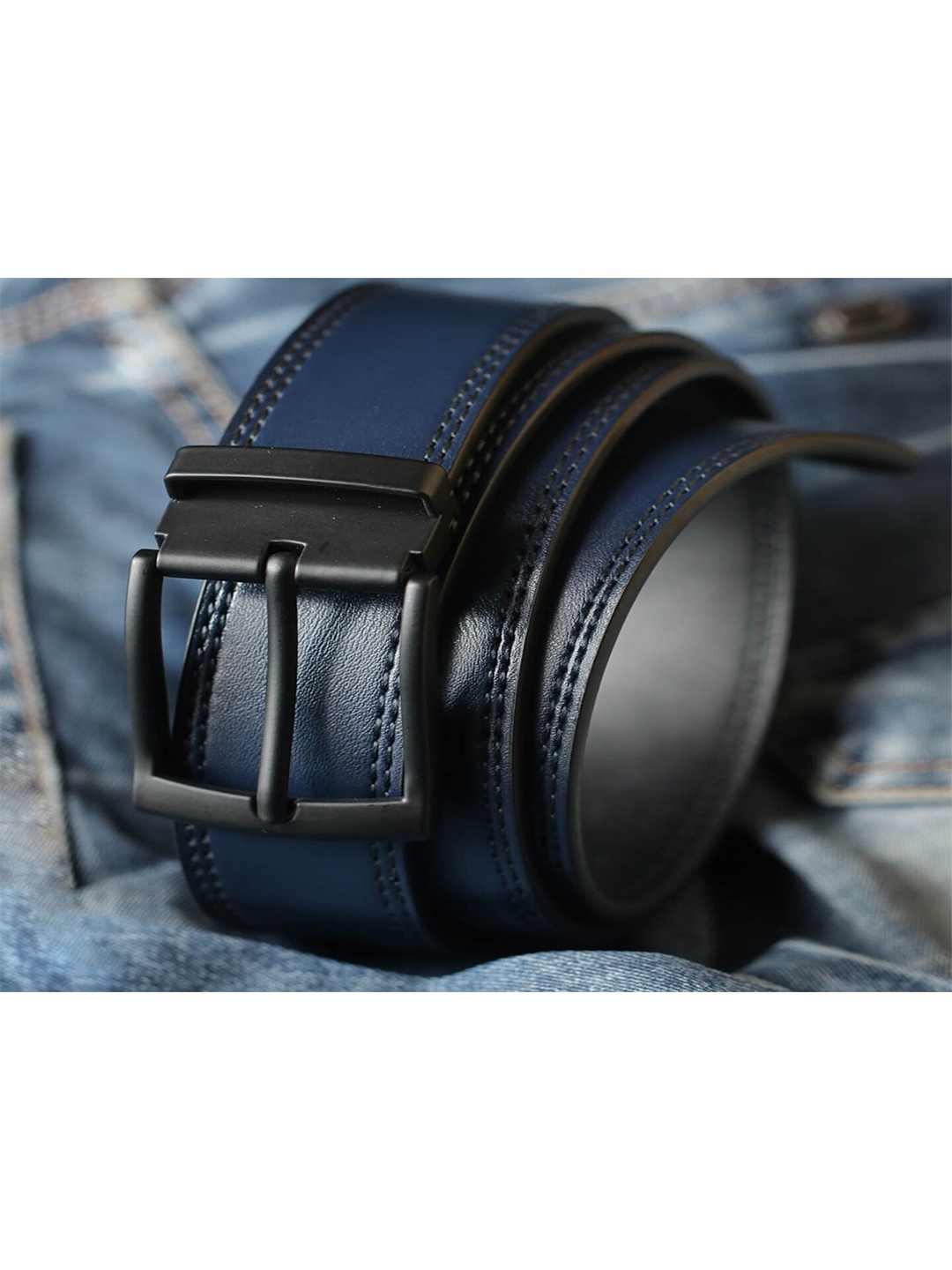 

CONTACTS Men Blue Leather Belt