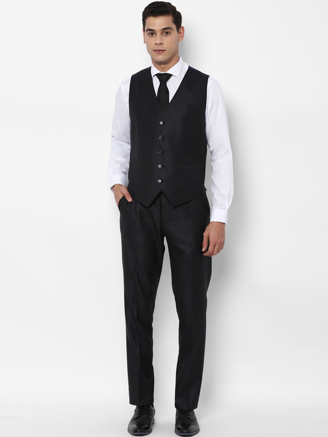 

Allen Solly Men Black Solid Slim-Fit Single-Breasted 3-Piece Suit