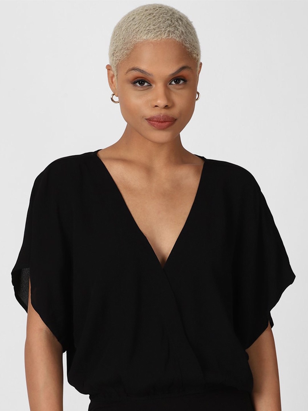 

FOREVER 21 Black Layered Top