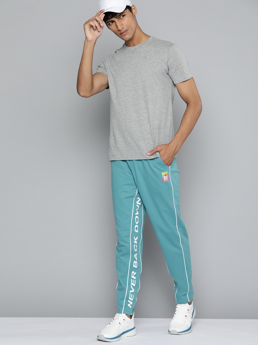 

HRX By Hrithik Roshan Men Blue Printed Joggers