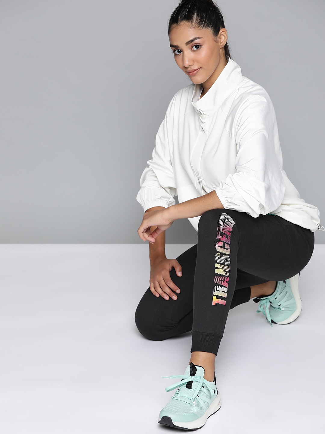 

HRX by Hrithik Roshan Women Black Typography Printed Pure Cotton Joggers