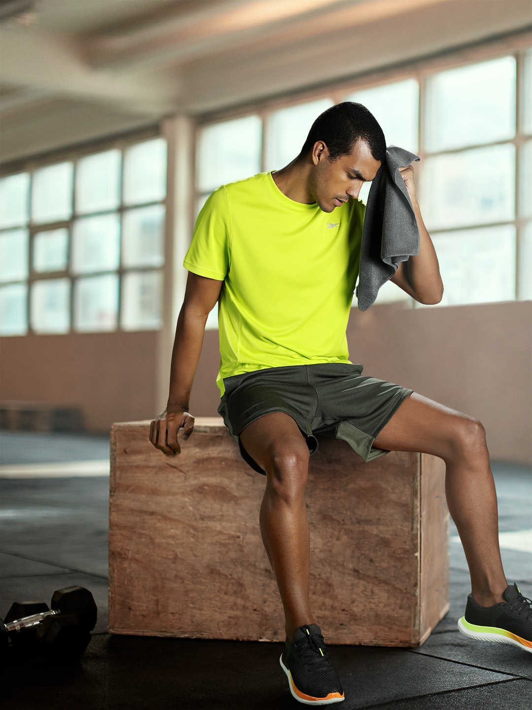 

Reebok Men Fluorescent Green RE SS Speedwick Running T-Shirt