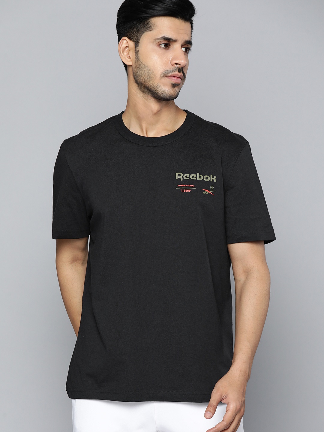 

Reebok Classic Unisex Black Pure Cotton Brand Logo Printed T-shirt