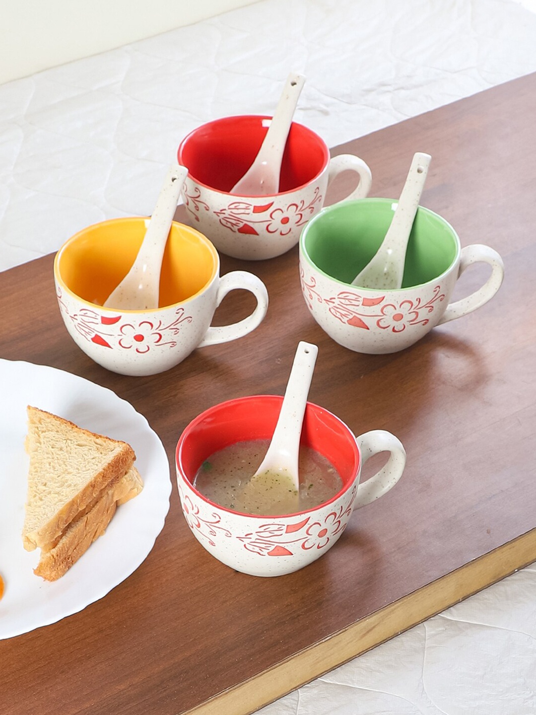 

CDI White & Red 4 Pieces Printed Ceramic Glossy Bowls With Spoon