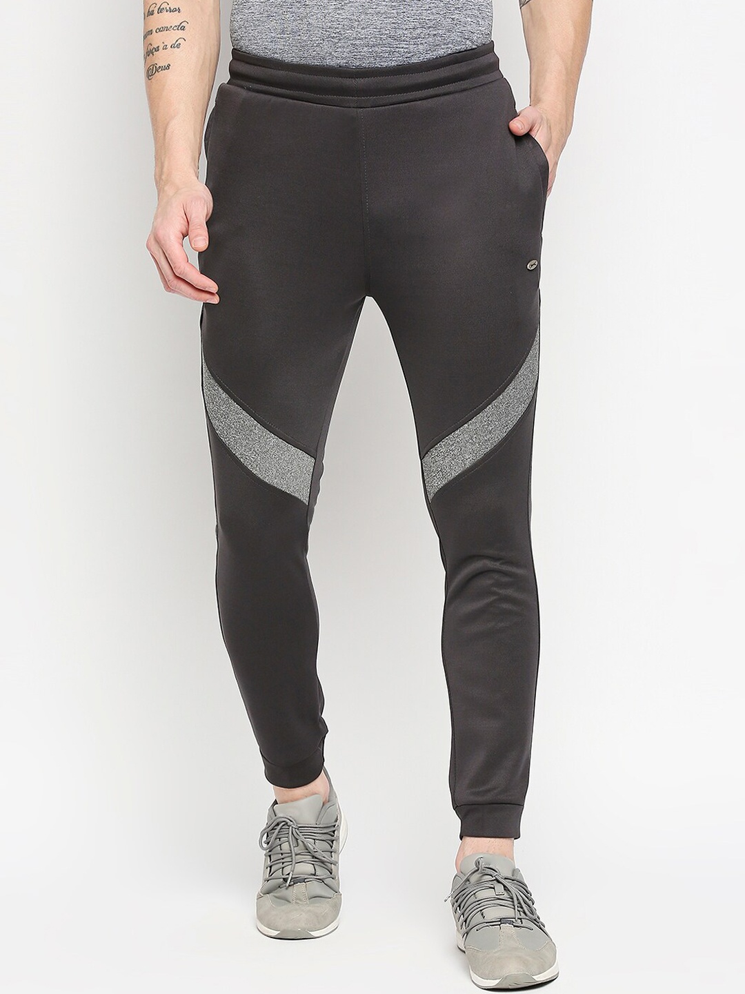 

Black Panther Men Charcoal Solid Slim-Fit Joggers
