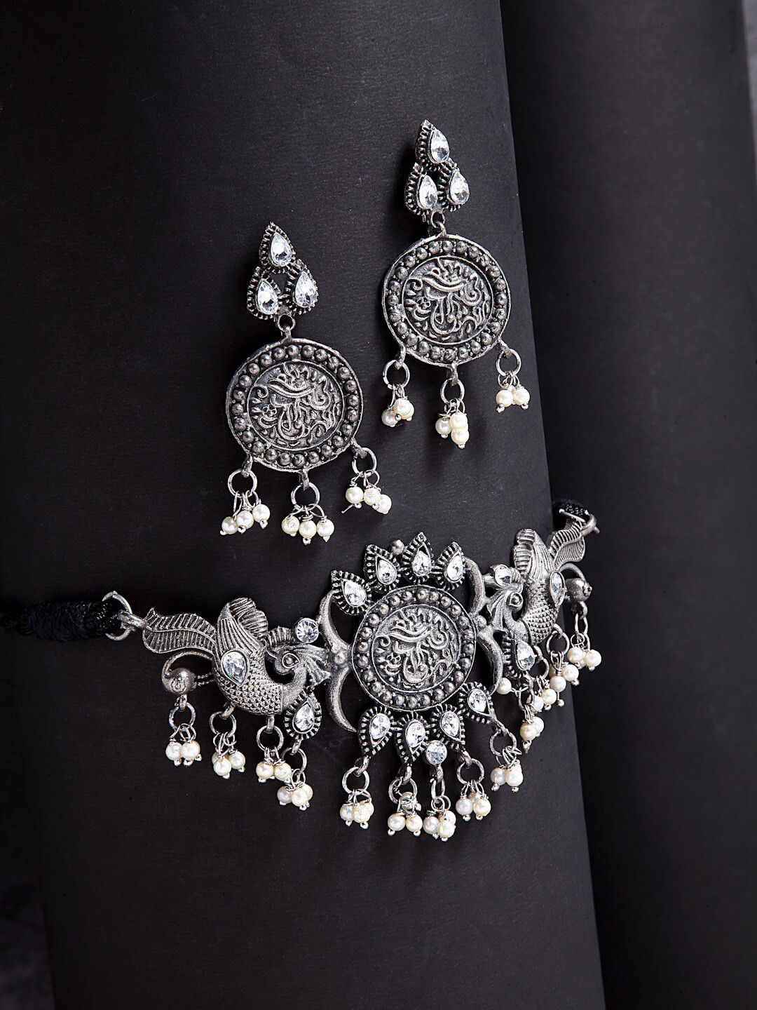 

Moedbuille Silver-Plated & White Beaded Jewellery Set