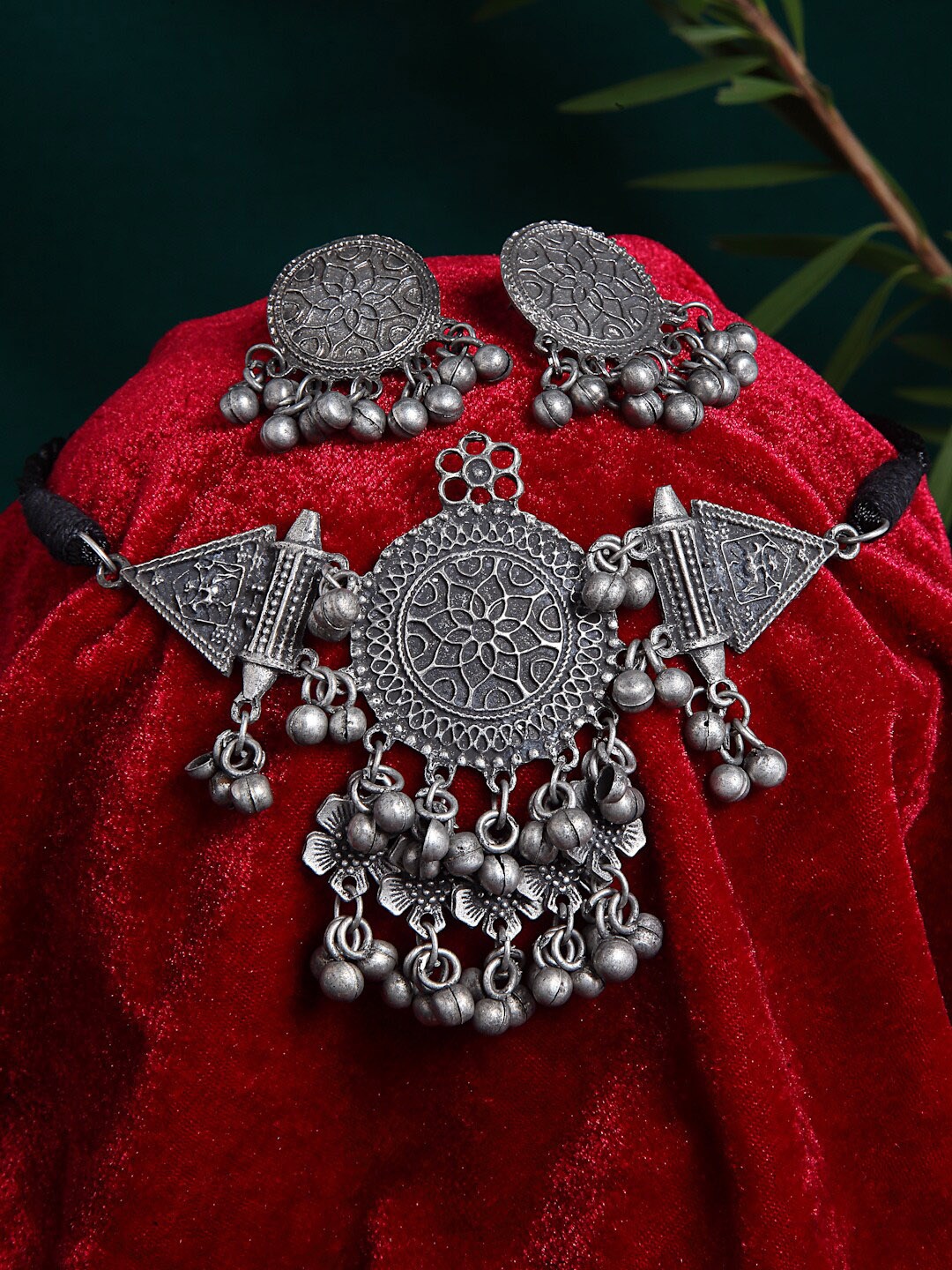 

Moedbuille Silver-Plated Ghungroo-Studded Tribal Tasselled Jewellery Set, Metallic