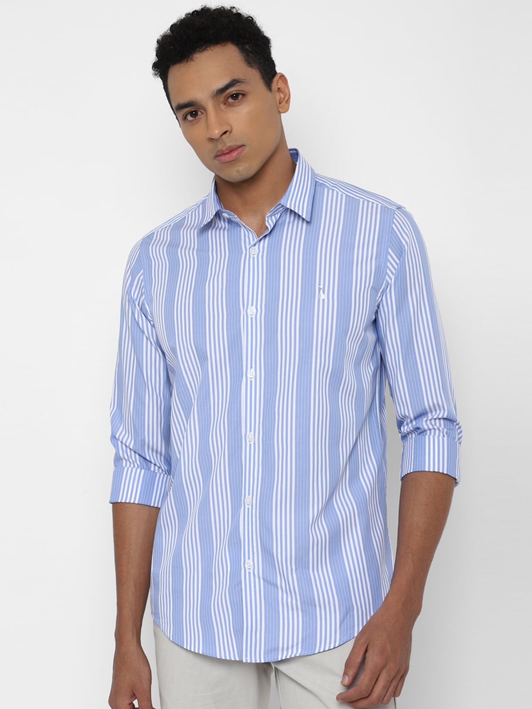 

SIMON CARTER LONDON Men Blue & White Slim Fit Striped Pure Cotton Casual Shirt