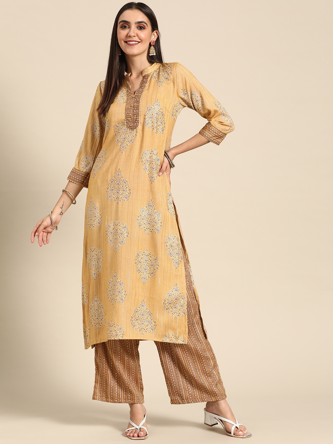 

RANGMAYEE Women Beige Ethnic Motifs Printed Gotta Patti Liva Kurta with Palazzos