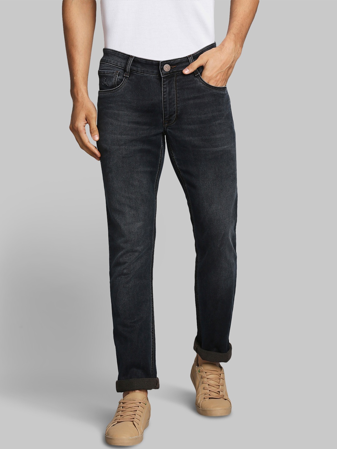 

Parx Men Navy Blue Tapered Fit Light Fade Jeans