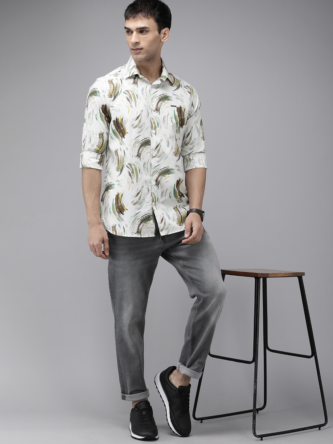 

THE BEAR HOUSE Men White & Green Slim Fit Printed Pure Cotton Casual Shirt