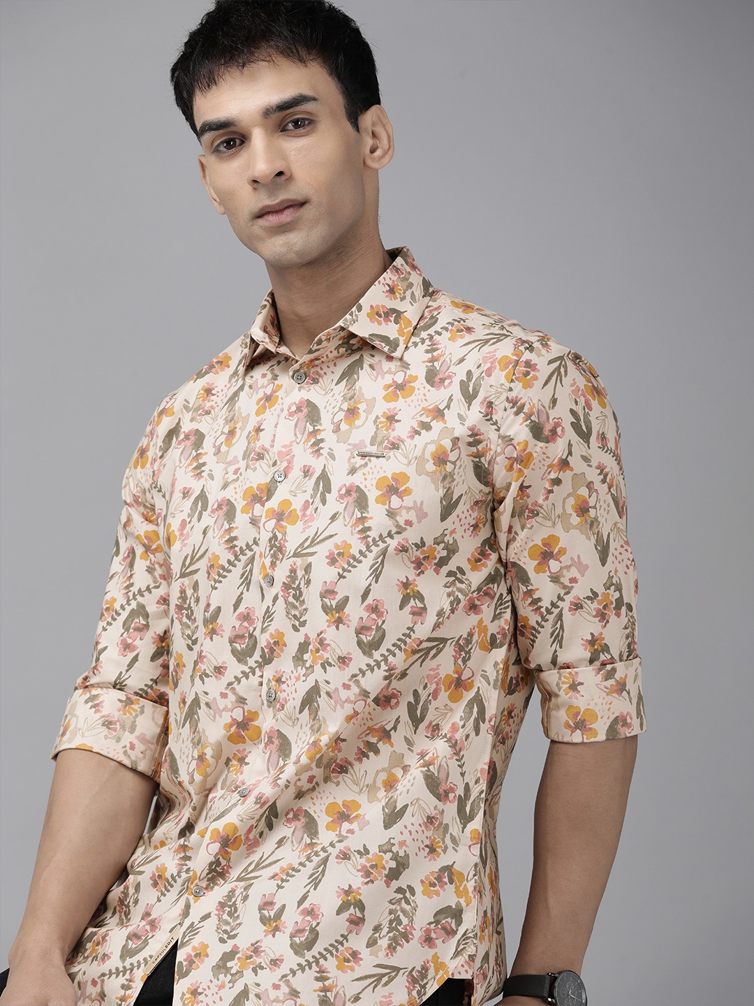 

THE BEAR HOUSE Men Cream-Coloured & Green Slim Fit Floral Print Pure Cotton Casual Shirt