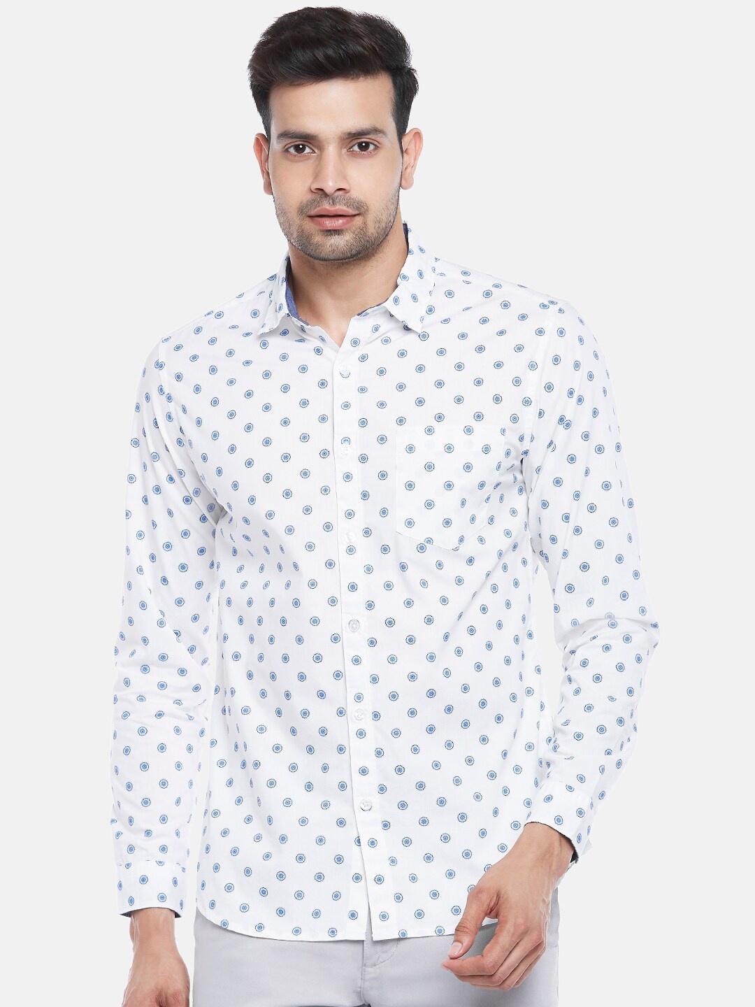 

BYFORD by Pantaloons Men White Slim Fit Printed Pure Cotton Casual Shirt