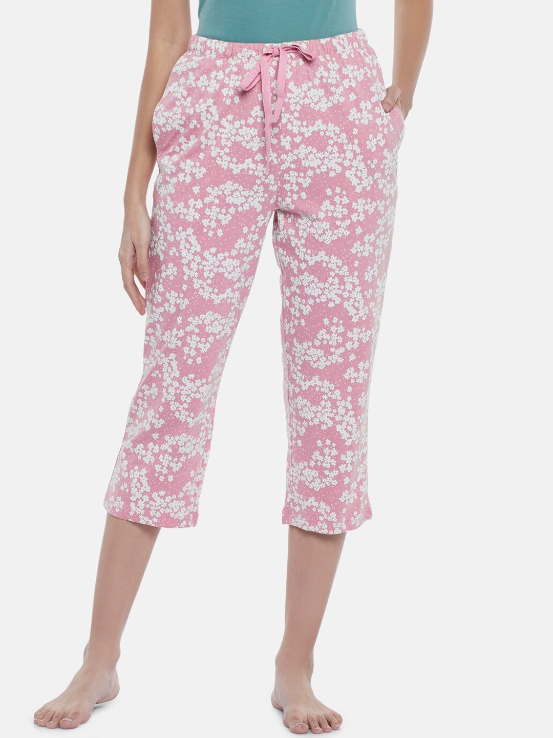 

Dreamz by Pantaloons Women Printed Cotton Lounge Capris, Pink