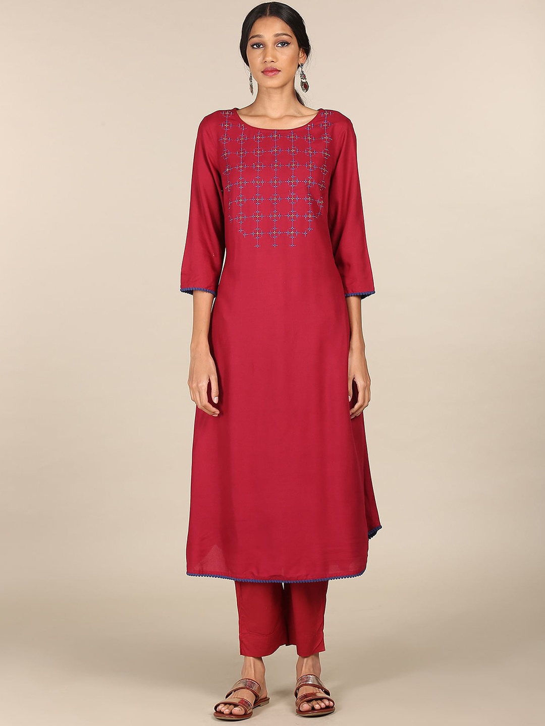 

Karigari Women Red Geometric Kurta