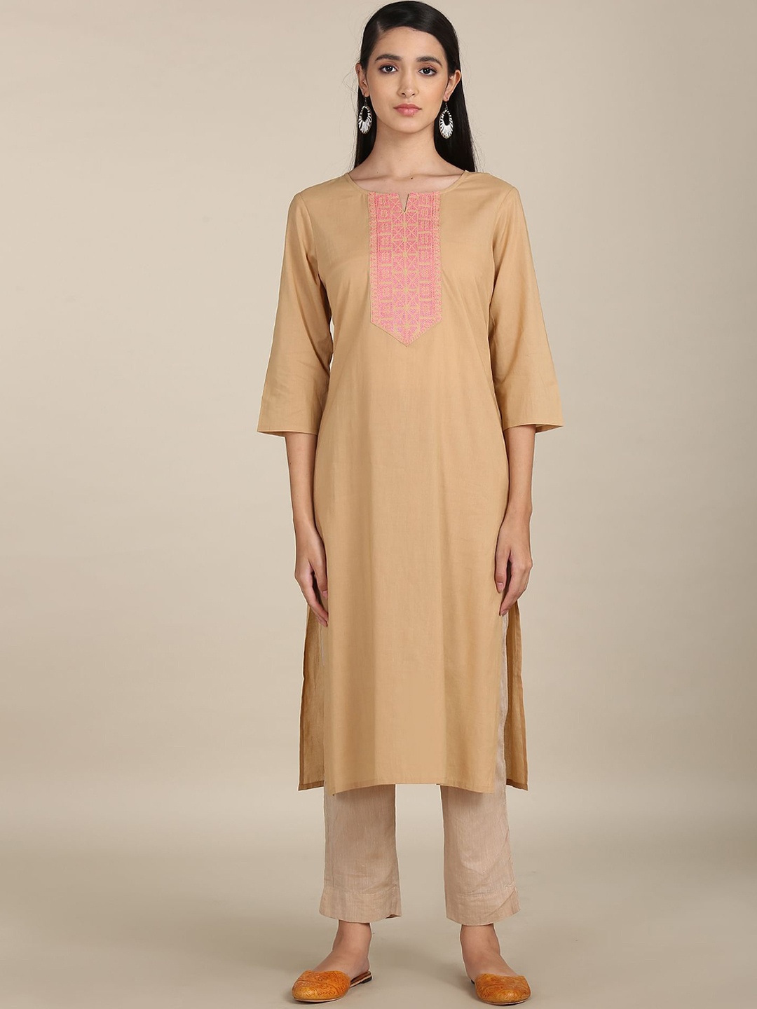 

Karigari Women Beige & Pink Yoke Design Embroidered Cotton Kurta