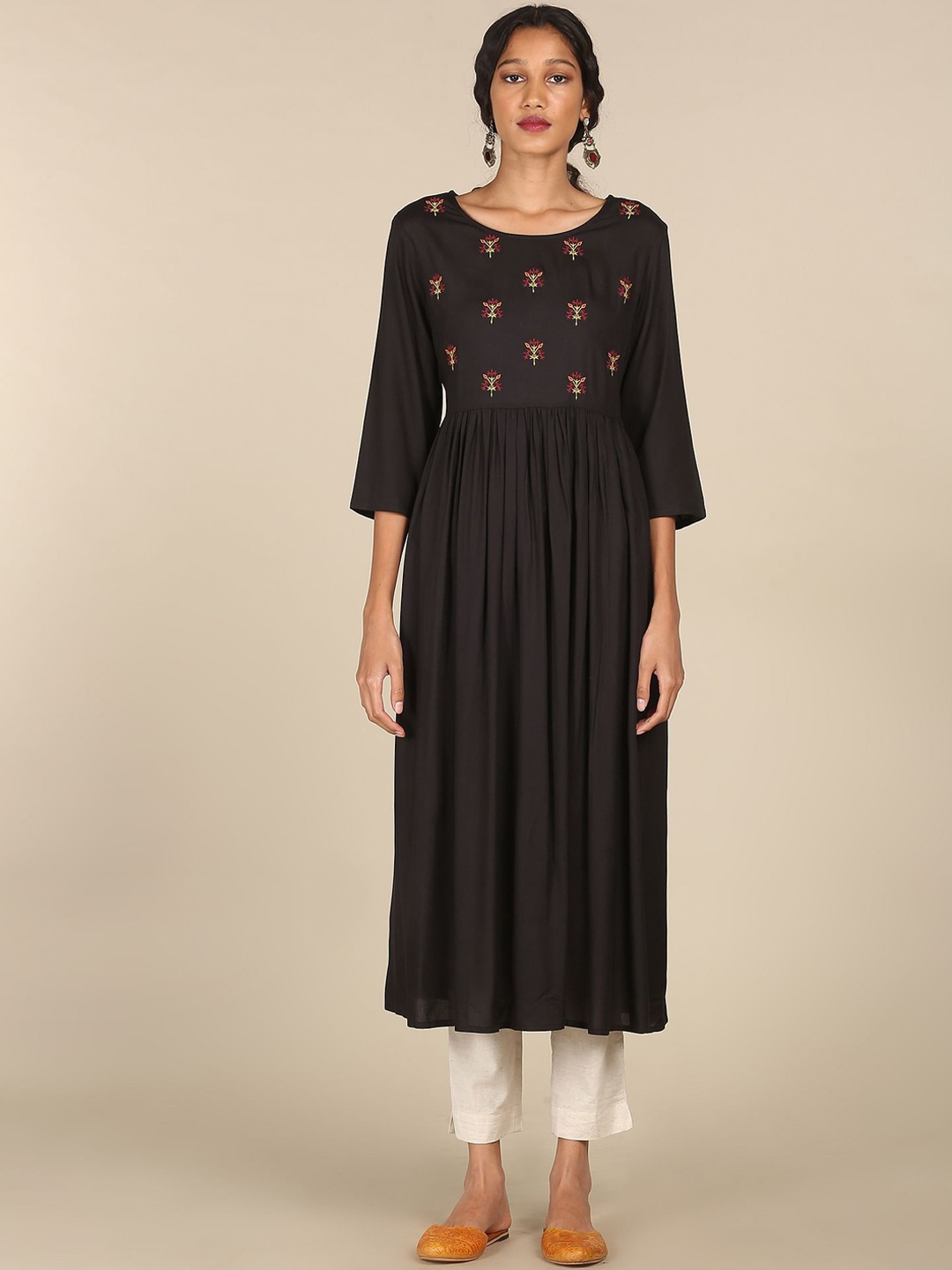 

Karigari Women Black Floral Embroidered Anarkali Kurta