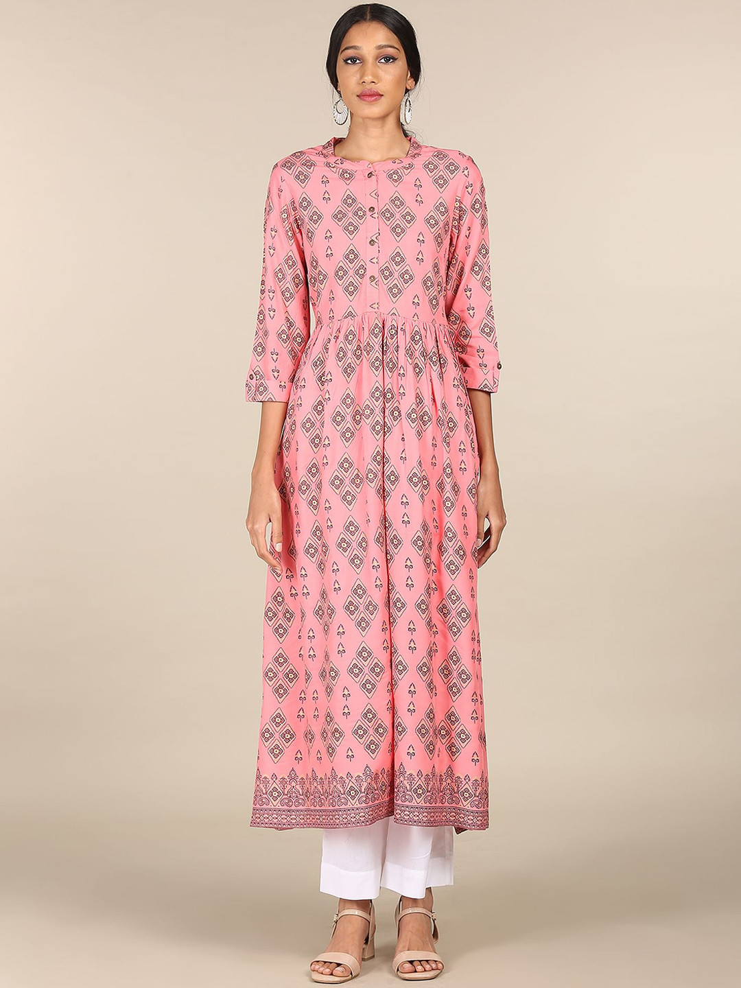 

Karigari Women Peach & Grey Floral Printed Anarkali Kurta