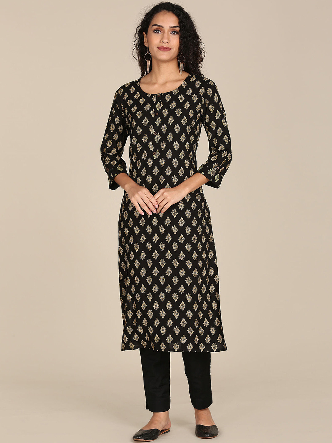 

Karigari Women Black & Yellow Ethnic Motifs Printed Kurta