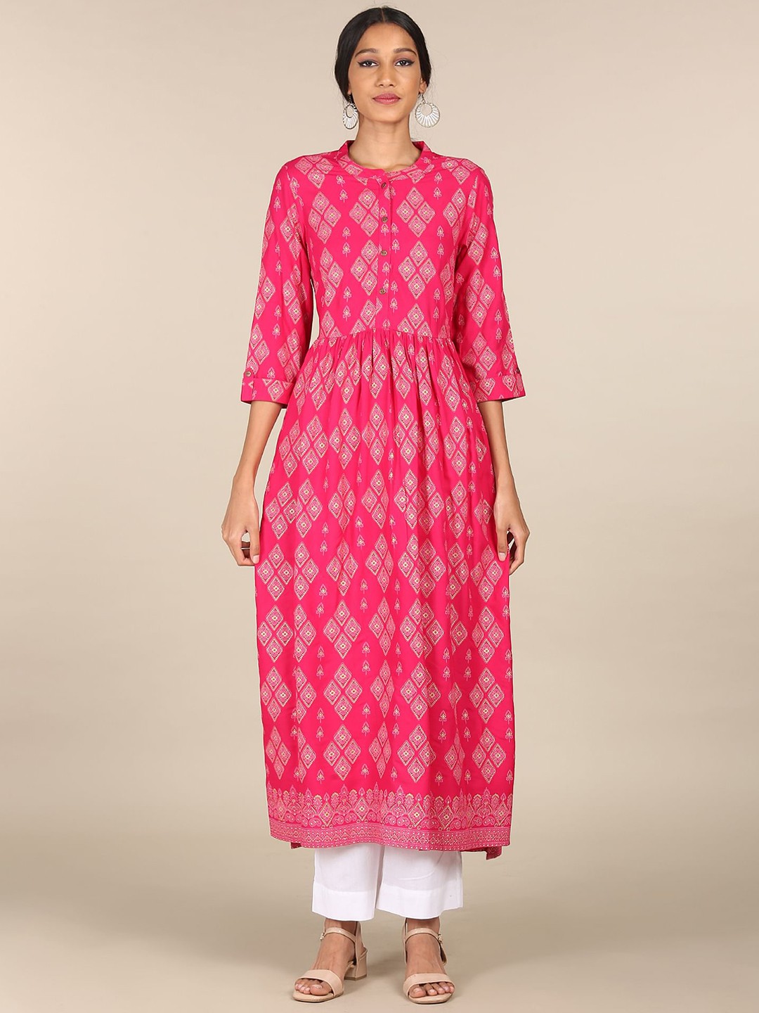 

Karigari Women Pink & Off-White Ethnic Motifs Printed Kurta