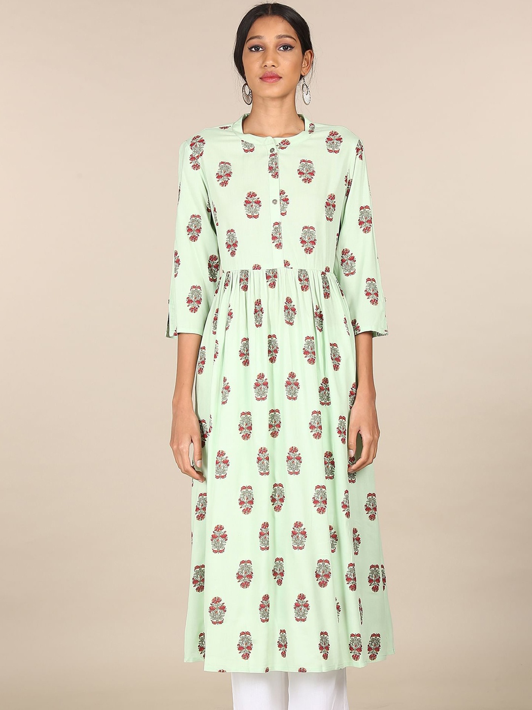 

Karigari Women Green Floral Printed Kurta