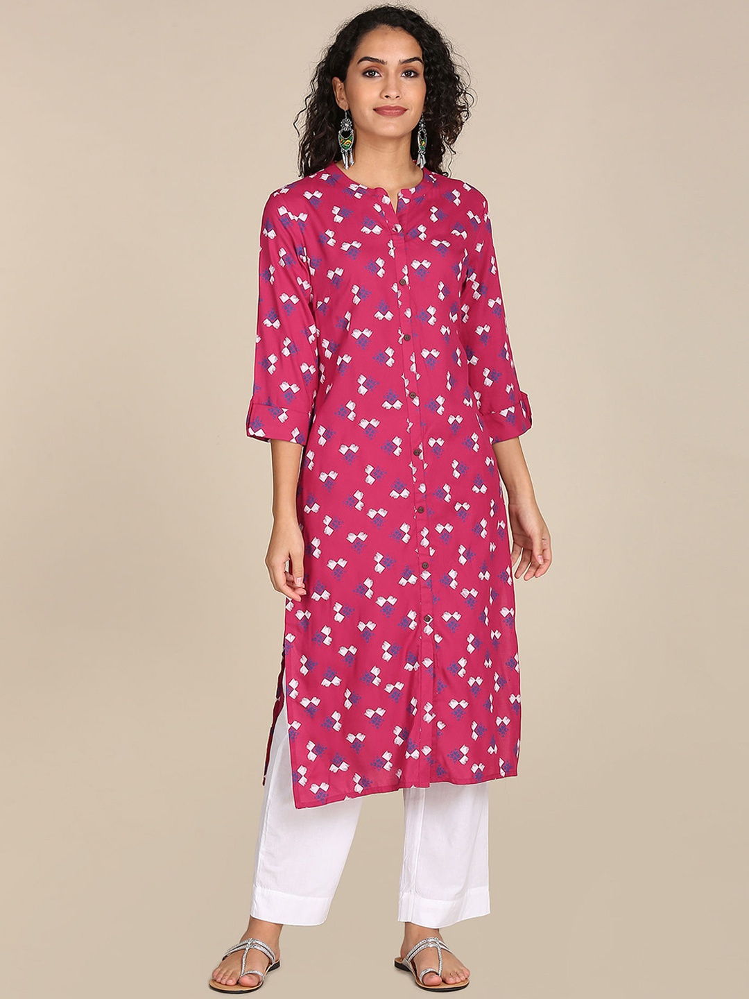 

Karigari Women Burgundy Geometric Printed Rayon Kurta