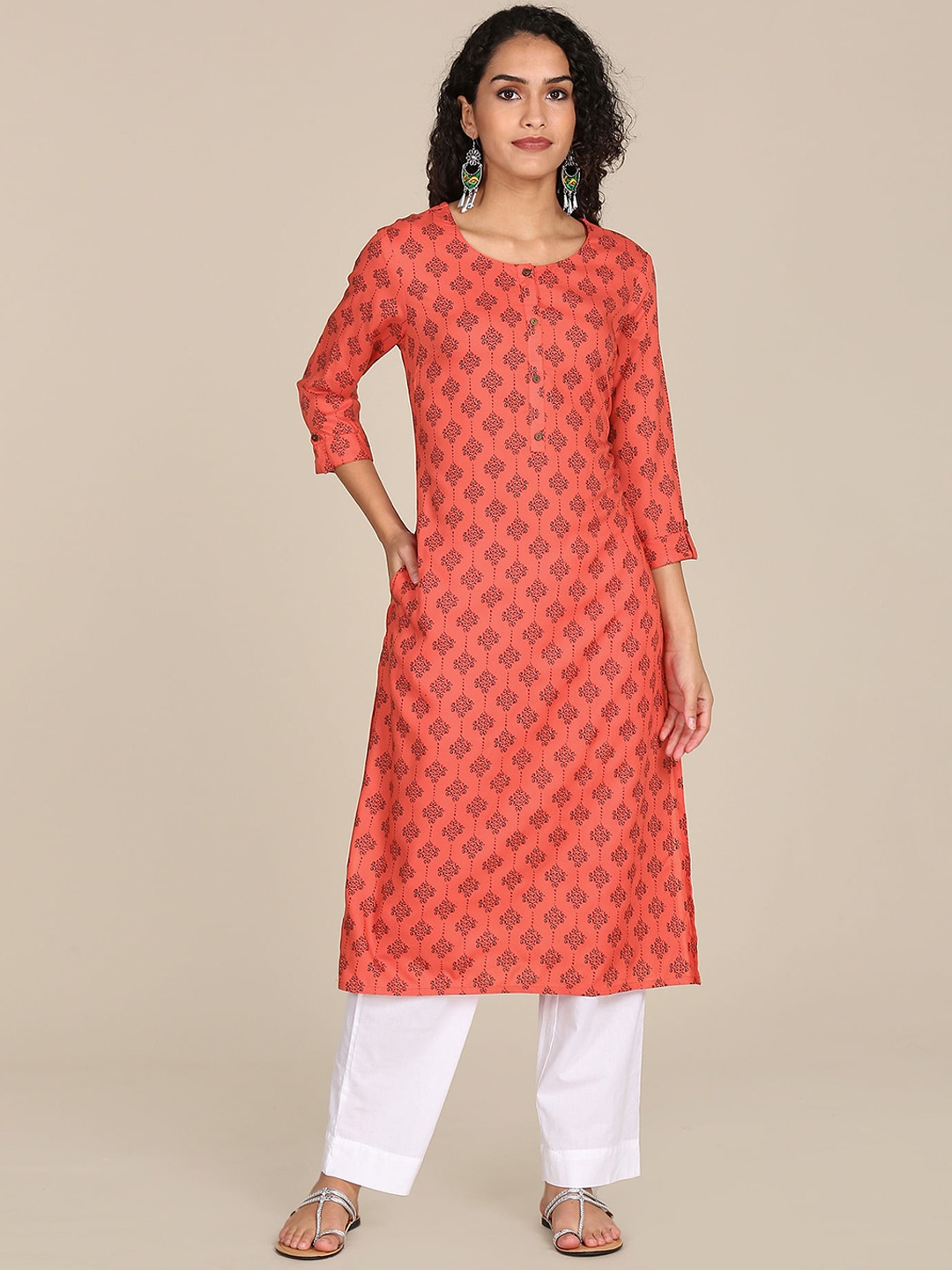 

Karigari Women Coral Ethnic Motifs Kurta