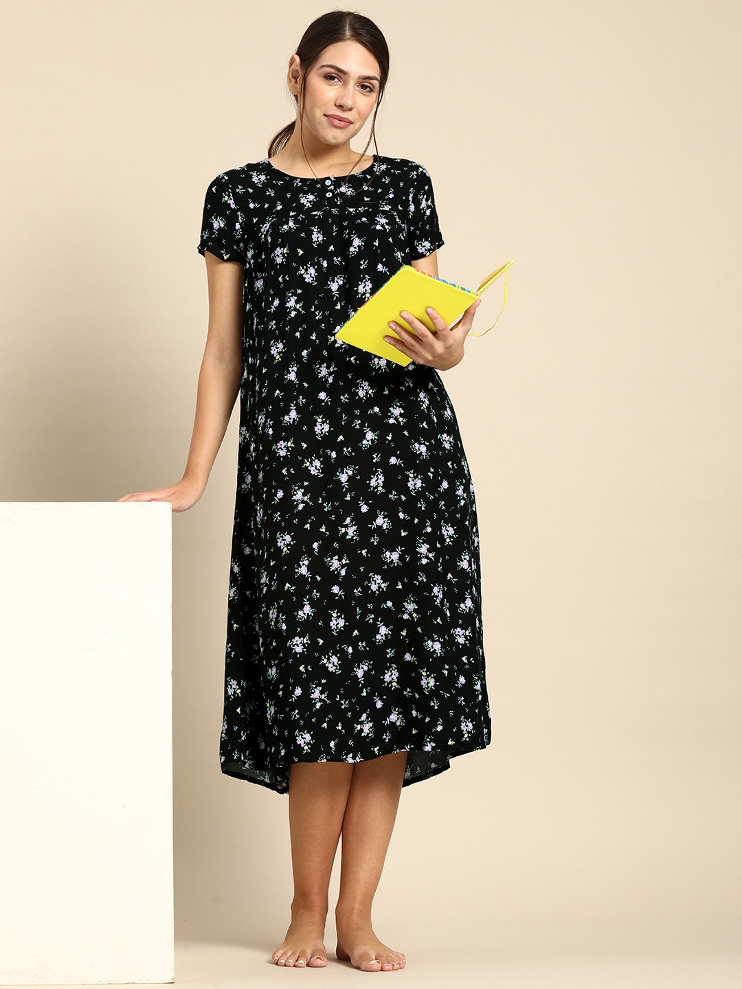 

Dreamz by Pantaloons Women Black Floral Print Viscose Rayon Regular Nightdress