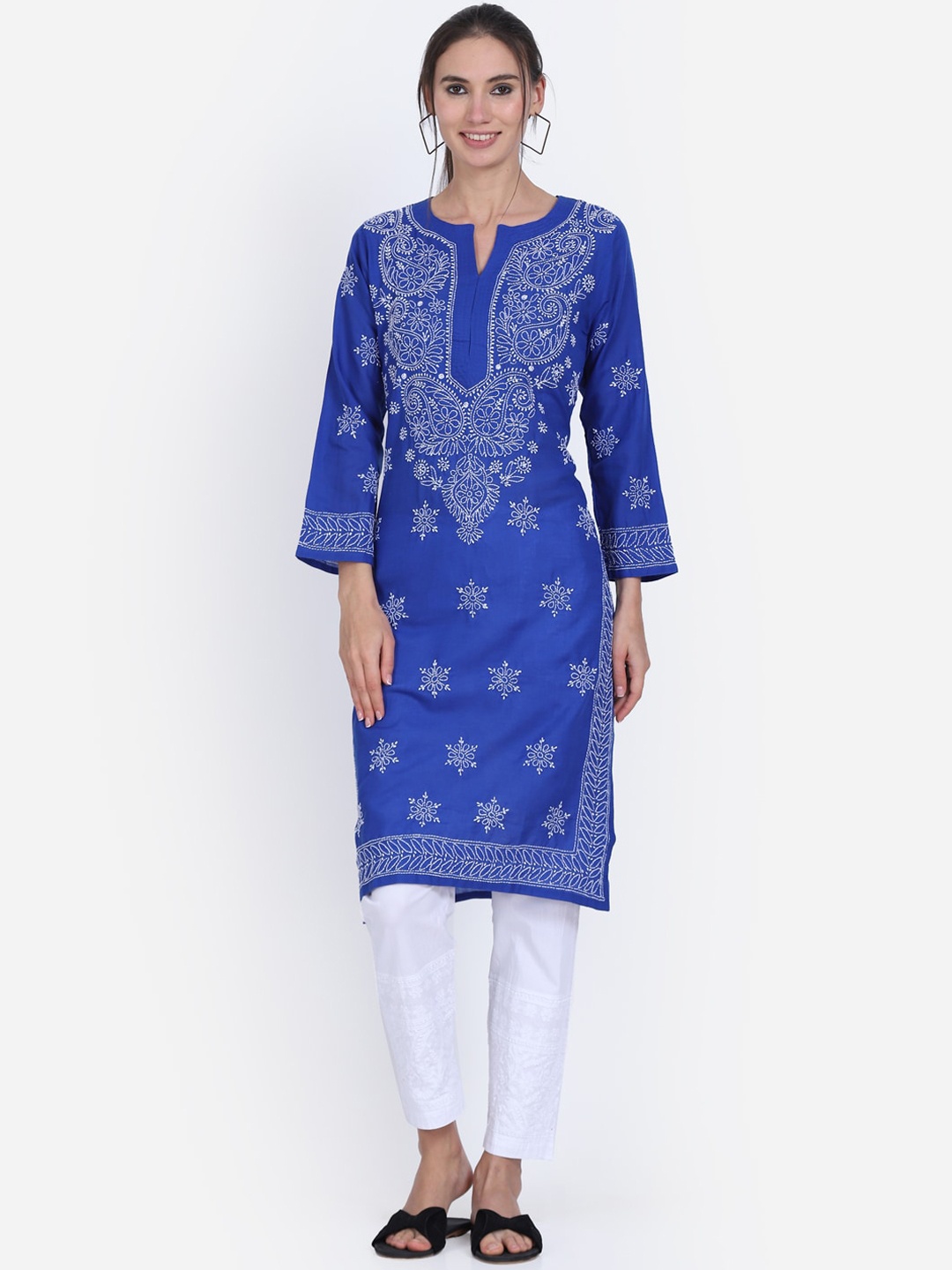 

PARAMOUNT CHIKAN Women Royal Blue Floral Embroidered Chikankari Straight Kurta