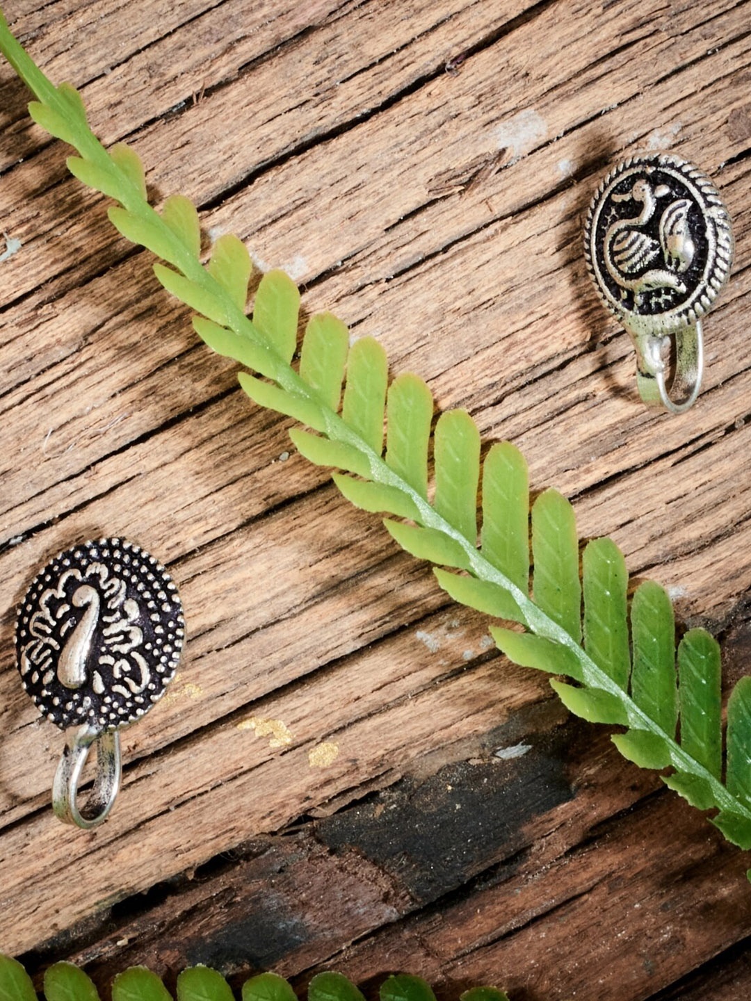 

ATIBELLE Set Of 2 Oxidised Silver-Plated Clip-On Nose Pin