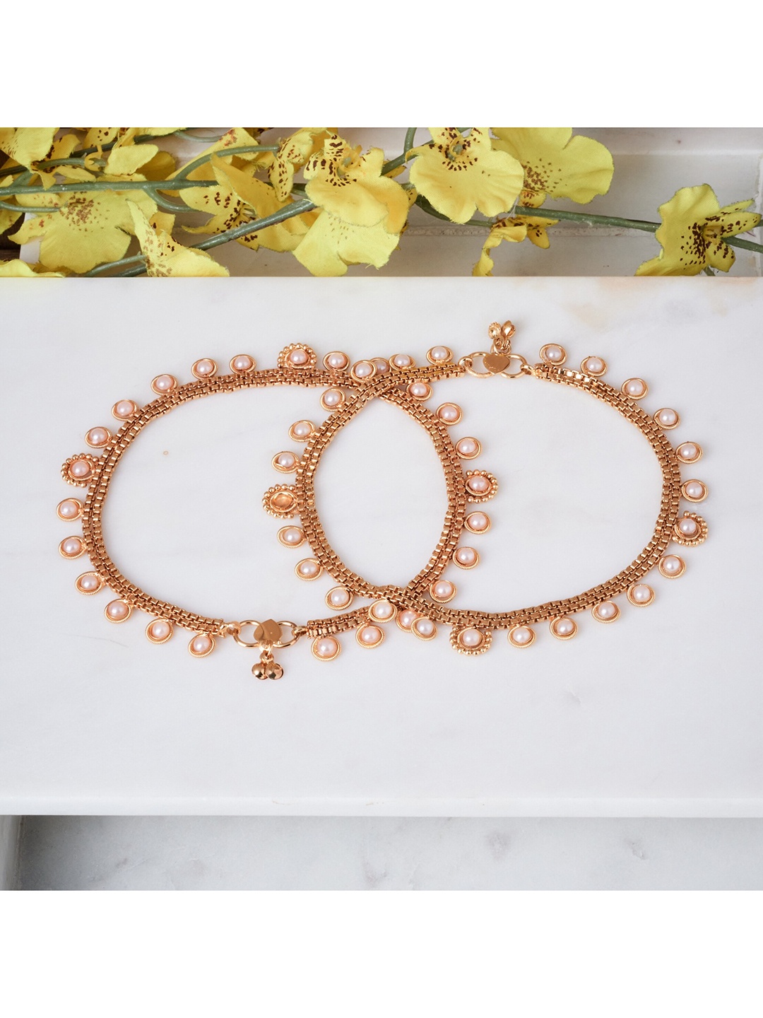 

ATIBELLE Woman Gold-Toned Stone-Studded Anklet Set