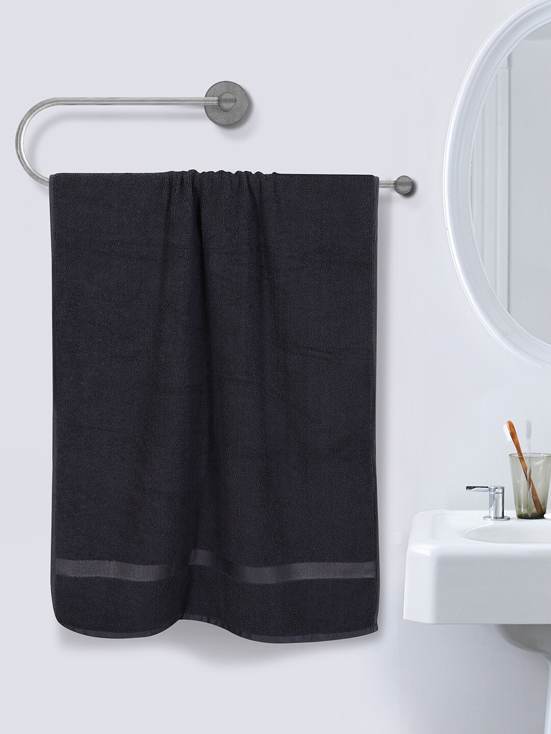

ROMEE Black Solid Microfiber 350 GSM Bath Towel