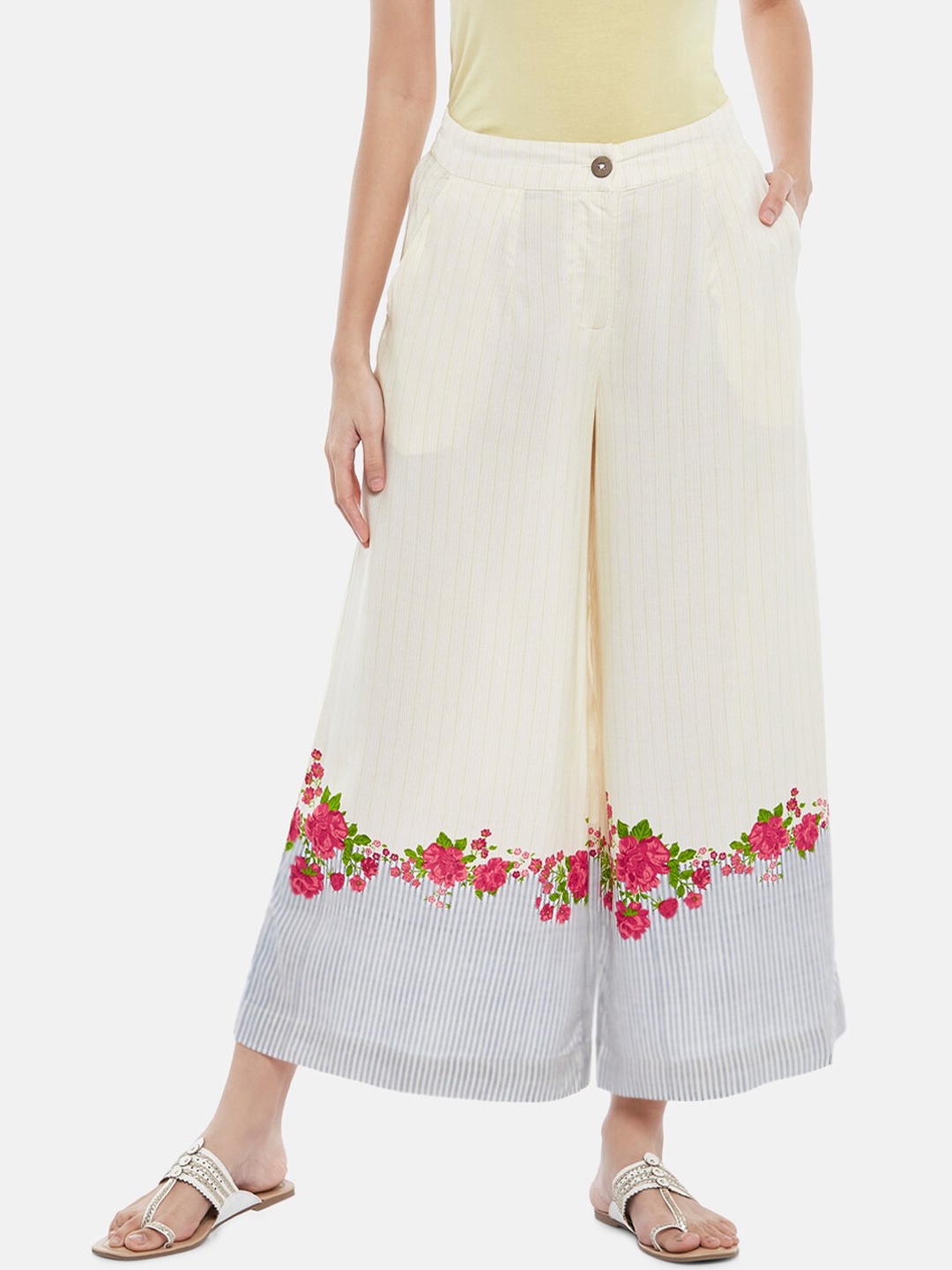 

AKKRITI BY PANTALOONS Women Off White Floral Printed Pleated Culottes Trousers