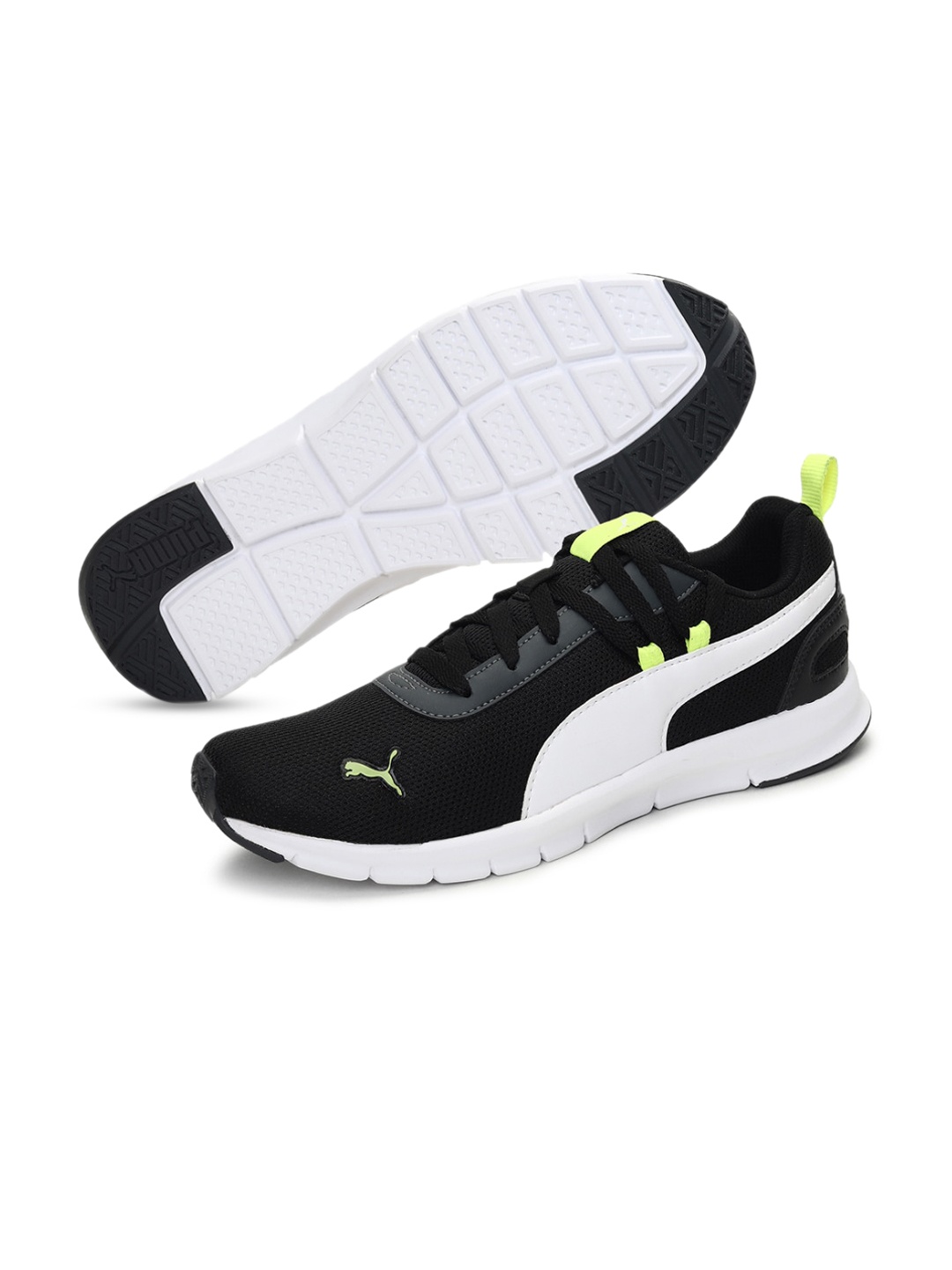 

Puma Men Black & White Colourblocked Sneakers