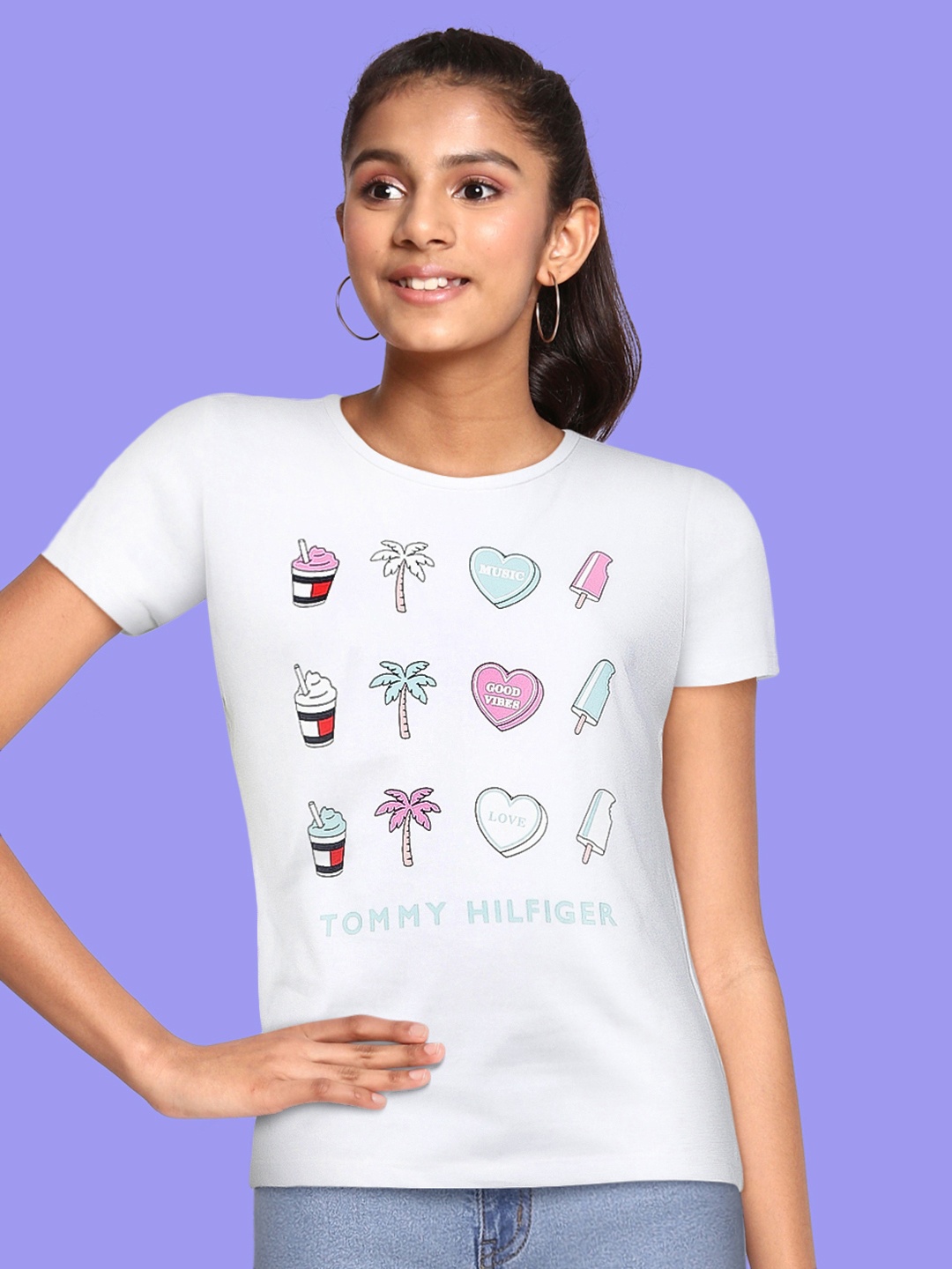 

Tommy Hilfiger Girls White Printed Pure Cotton Regular Fit T-shirt