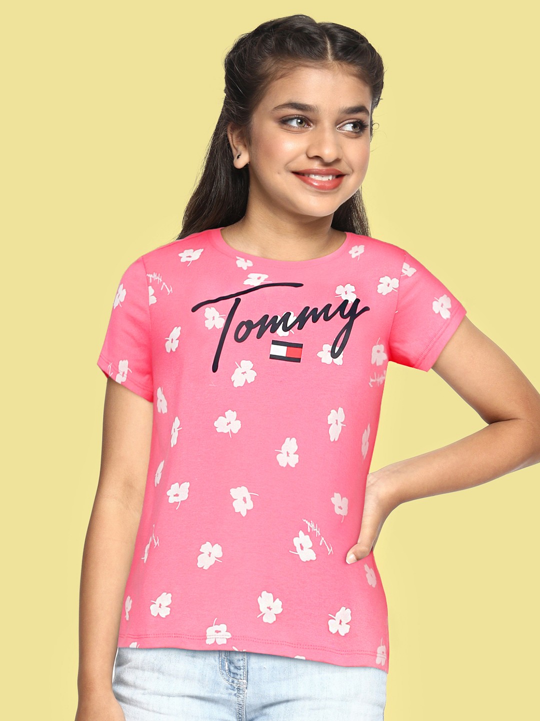 

Tommy Hilfiger Girls Pink Floral Printed Pure Cotton Regular Fit T-shirt