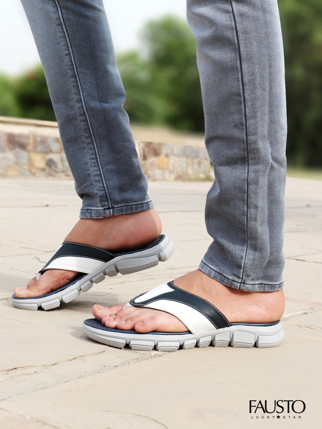 

FAUSTO Men Navy Blue & White Thong Flip-Flops