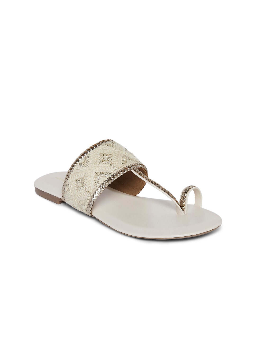 

Forever Glam by Pantaloons Women Off White Embellished Leather Ethnic One Toe Flats