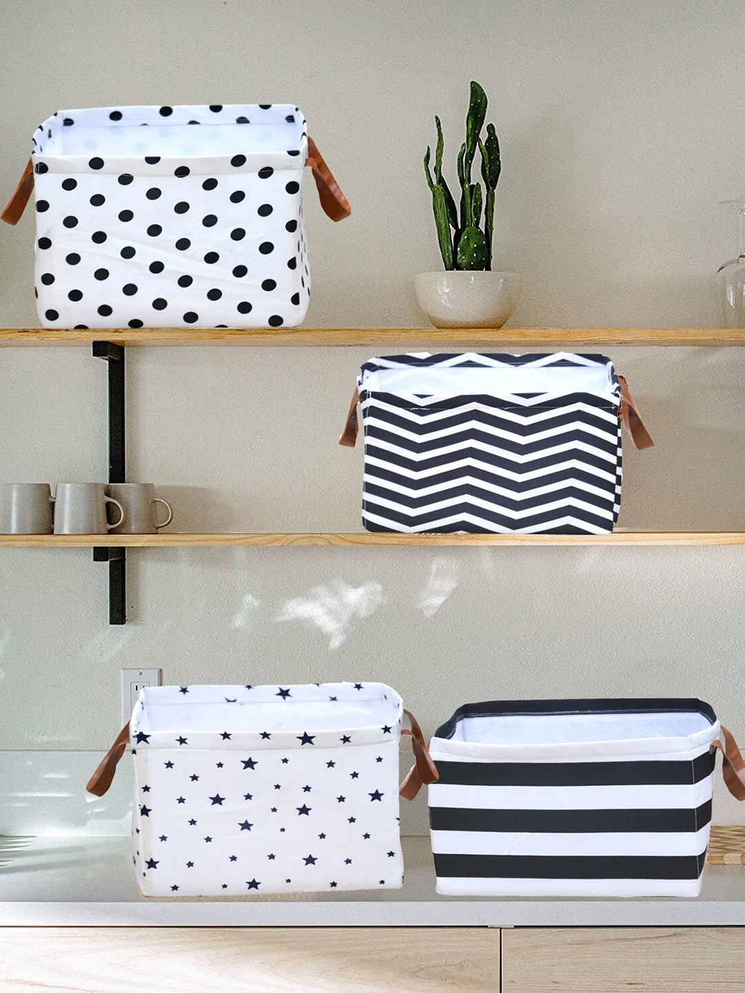 

My Gift Booth Set of 4 White & Navy Blue Printed Cotton Organisers