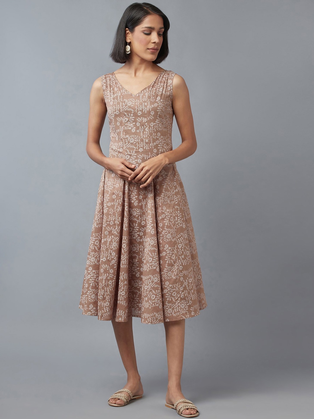 

W Women Beige Ethnic Motifs Printed Anarkali Kurta