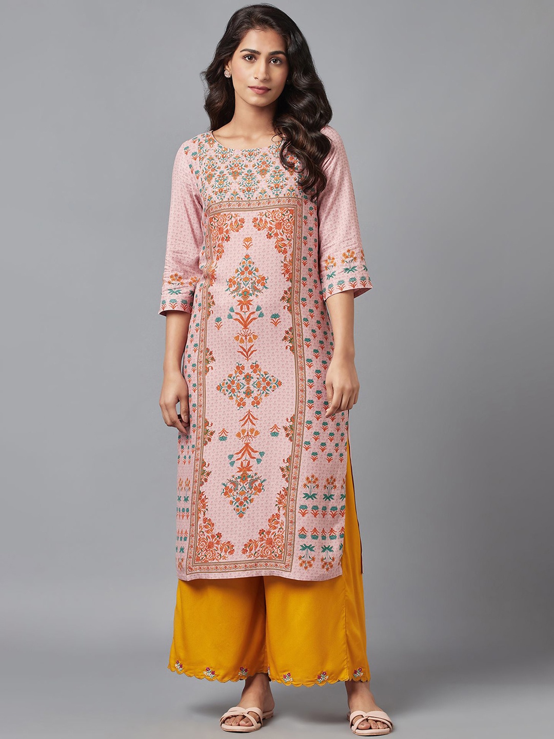 

W Women Pink Floral Printed Kurta