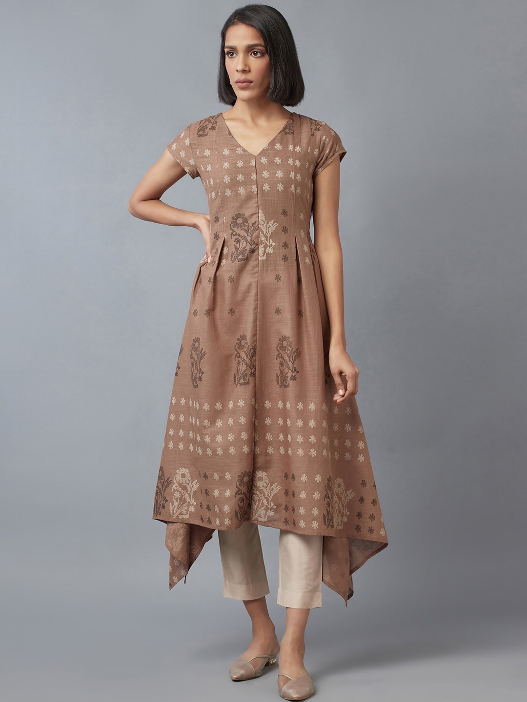 

W Women Ethnic Motifs Printed Thread Work Anarkali Kurta, Beige