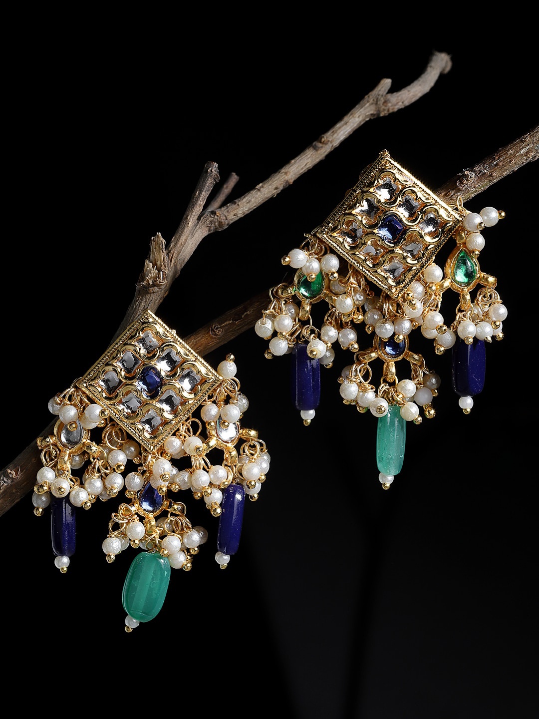 

DUGRISTYLE Gold-Plated & Blue Kundan & Pearls Classic Studs Earrings