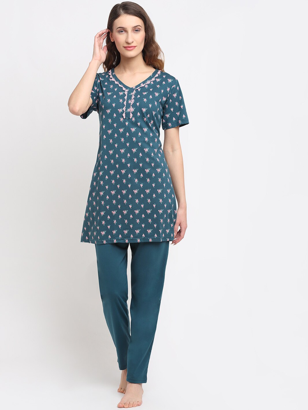 

Kanvin Women Teal & Pink Printed Night suit
