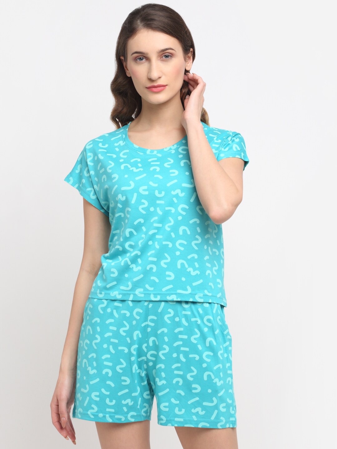 

Kanvin Women Turquoise Blue Printed Night suit