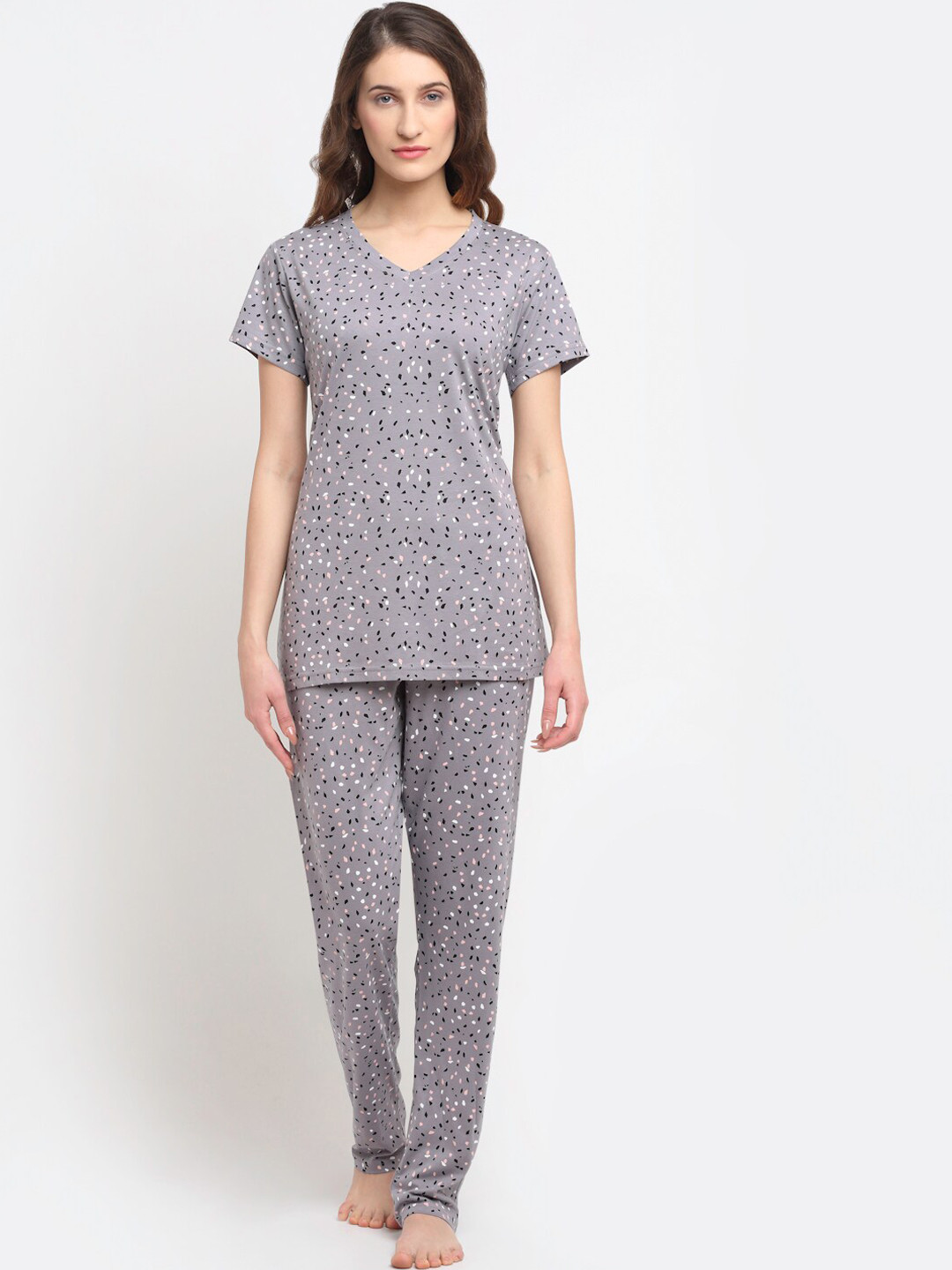 

Kanvin Women Grey Printed Night Suit