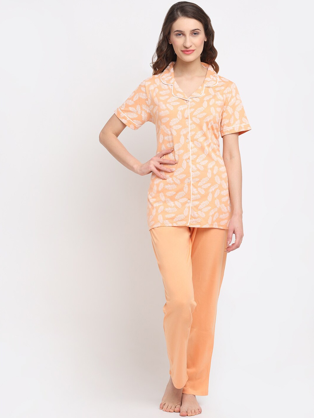 

Kanvin Women Peach-Coloured & White Printed Longline Night suit